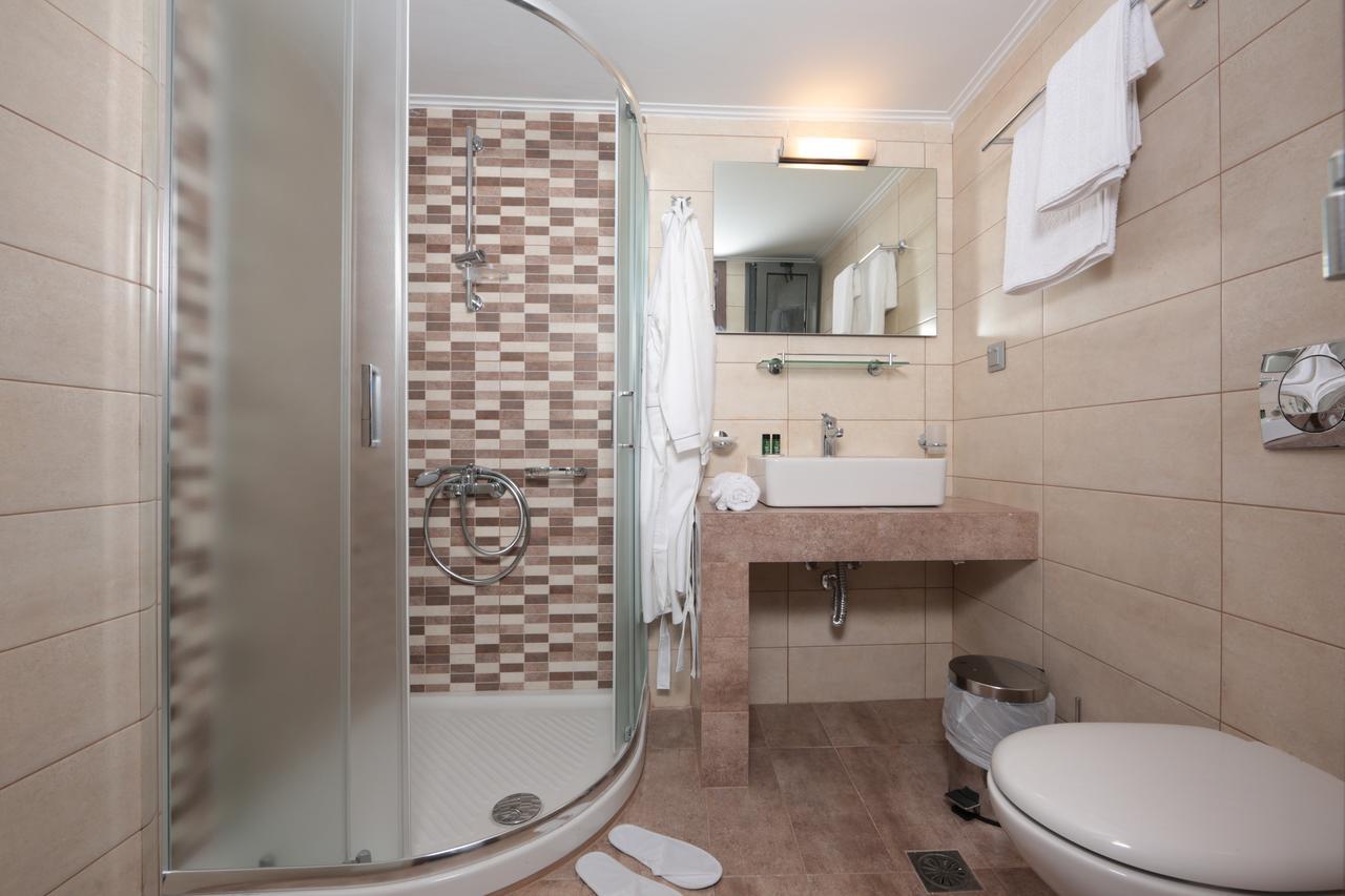 Meni Apartments Athens Ngoại thất bức ảnh